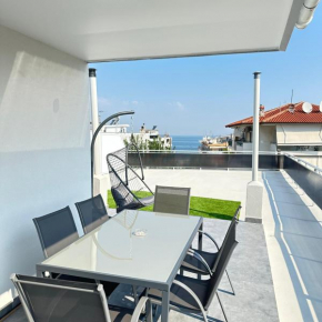 Damian Sea Apartment